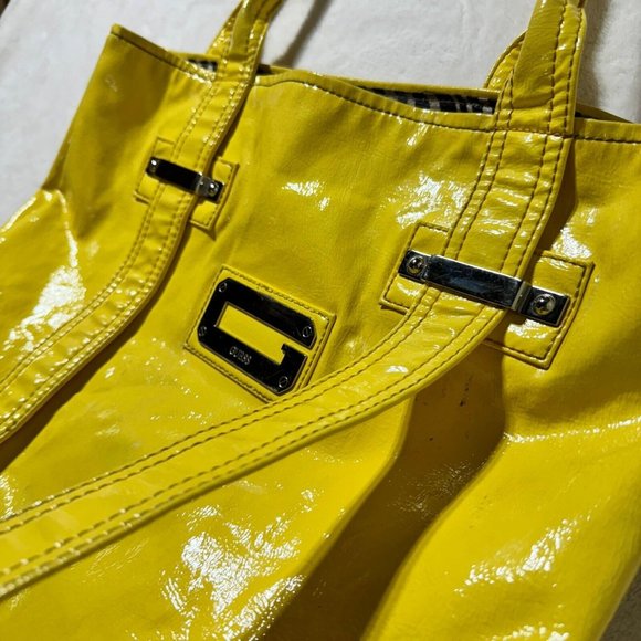 GUESS Large Tote Bag Bright Shiny Yellow with a Slight Water Stain - Fashionable - Picture 12 of 16